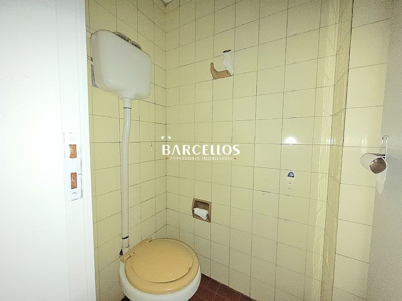 Loja com 1 quarto, 2 banheiros e 55m² à venda no bairro Independencia, Porto Alegre
