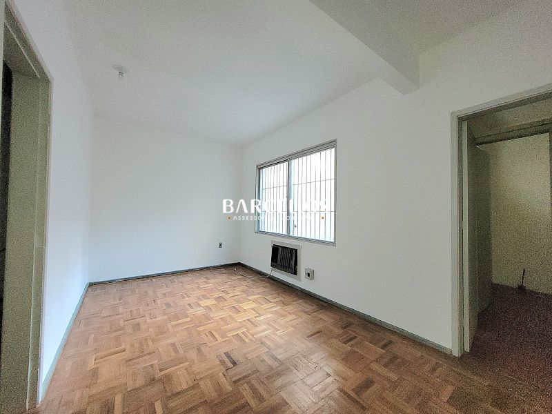 Loja com 1 quarto, 2 banheiros e 55m² à venda no bairro Independencia, Porto Alegre