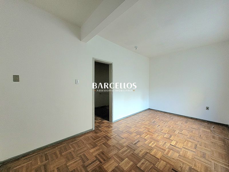 Loja com 1 quarto, 2 banheiros e 55m² à venda no bairro Independencia, Porto Alegre