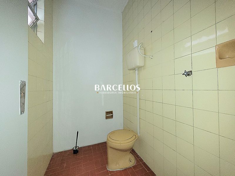 Loja com 1 quarto, 2 banheiros e 55m² à venda no bairro Independencia, Porto Alegre