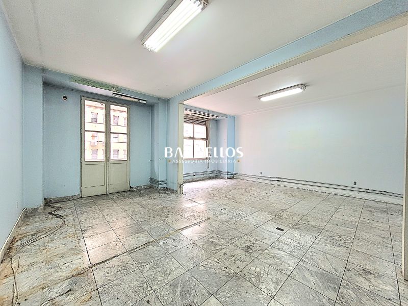 Apto com 3 quartos, 3 banheiros e 220m² à venda no bairro Centro, Porto Alegre