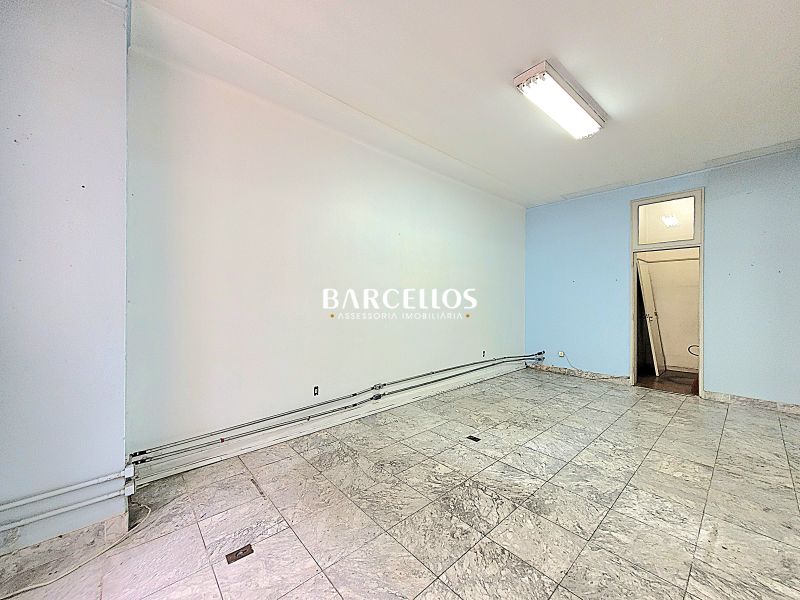 Apto com 3 quartos, 3 banheiros e 220m² à venda no bairro Centro, Porto Alegre