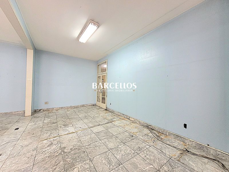 Apto com 3 quartos, 3 banheiros e 220m² à venda no bairro Centro, Porto Alegre