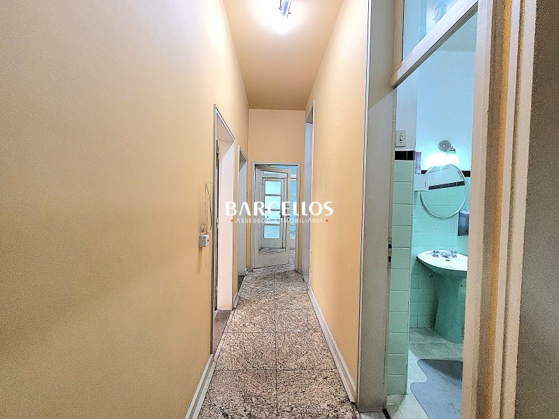 Apto com 3 quartos, 3 banheiros e 220m² à venda no bairro Centro, Porto Alegre