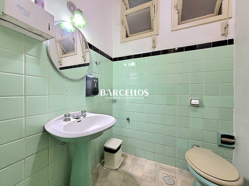 Apto com 3 quartos, 3 banheiros e 220m² à venda no bairro Centro, Porto Alegre