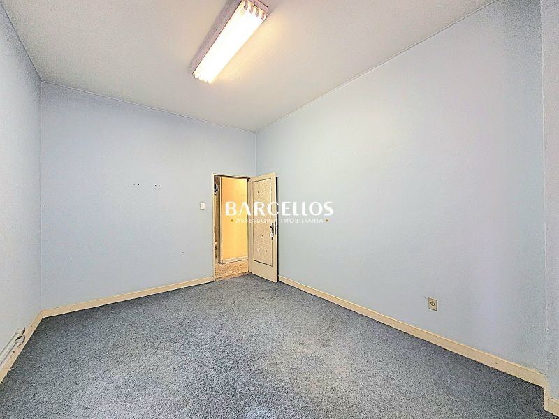 Apto com 3 quartos, 3 banheiros e 220m² à venda no bairro Centro, Porto Alegre