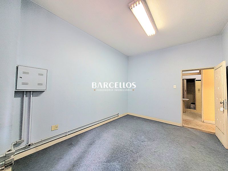 Apto com 3 quartos, 3 banheiros e 220m² à venda no bairro Centro, Porto Alegre