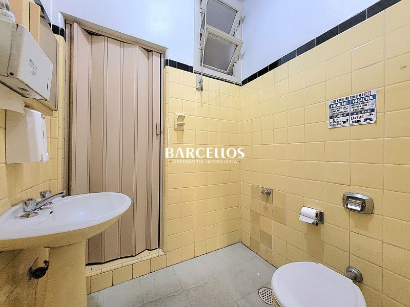 Apto com 3 quartos, 3 banheiros e 220m² à venda no bairro Centro, Porto Alegre