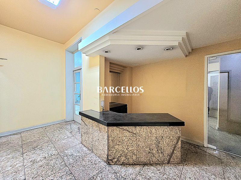 Apto com 3 quartos, 3 banheiros e 220m² à venda no bairro Centro, Porto Alegre