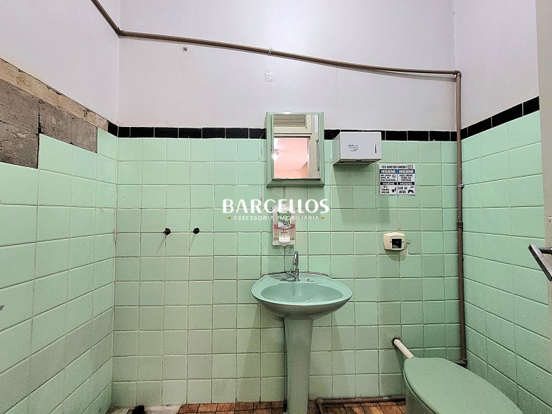 Apto com 3 quartos, 3 banheiros e 220m² à venda no bairro Centro, Porto Alegre