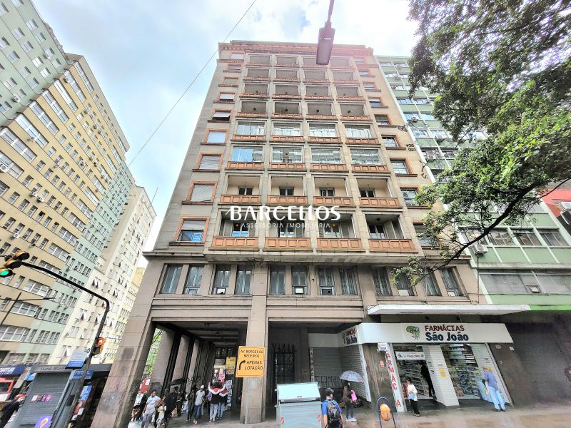 Apto com 3 quartos, 3 banheiros e 220m² à venda no bairro Centro, Porto Alegre