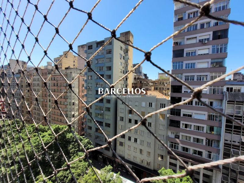 Apto com 3 quartos, 2 banheiros e 88m² à venda no bairro Centro, Porto Alegre