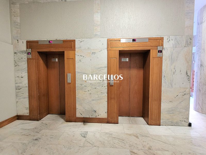 Sala com 1 banheiro e 54m² à venda no bairro Centro, Porto Alegre