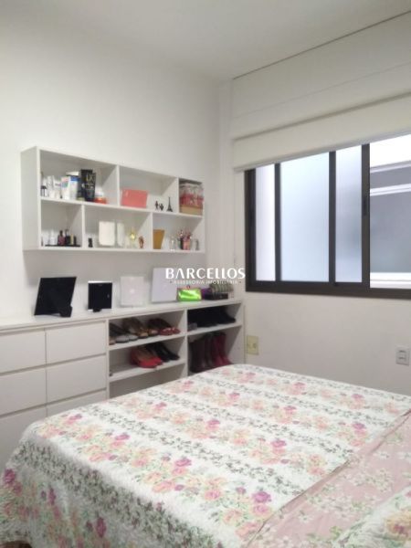 Apto com 2 quartos, 1 banheiro e 54m² à venda no bairro Centro, Porto Alegre