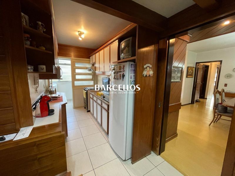 Apto com 3 quartos, 2 banheiros e 122m² à venda no bairro Sao Joao, Porto Alegre