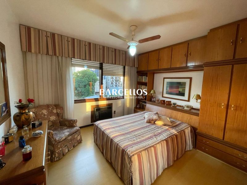 Apto com 3 quartos, 2 banheiros e 122m² à venda no bairro Sao Joao, Porto Alegre