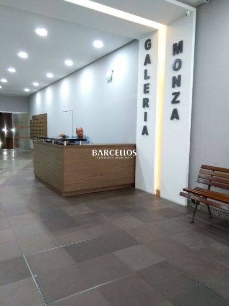 Sala com 2 banheiros e 58m² à venda no bairro Independencia, Porto Alegre