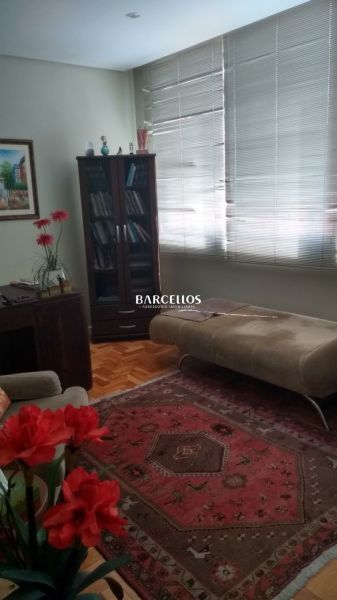 Sala com 2 banheiros e 58m² à venda no bairro Independencia, Porto Alegre