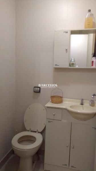 Sala com 2 banheiros e 58m² à venda no bairro Independencia, Porto Alegre