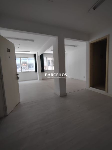 Sala com 1 banheiro e 60m² à venda no bairro Centro, Porto Alegre