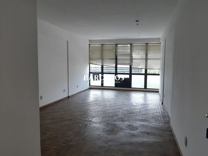 Sala com 1 banheiro e 34m² à venda no bairro Centro, Porto Alegre