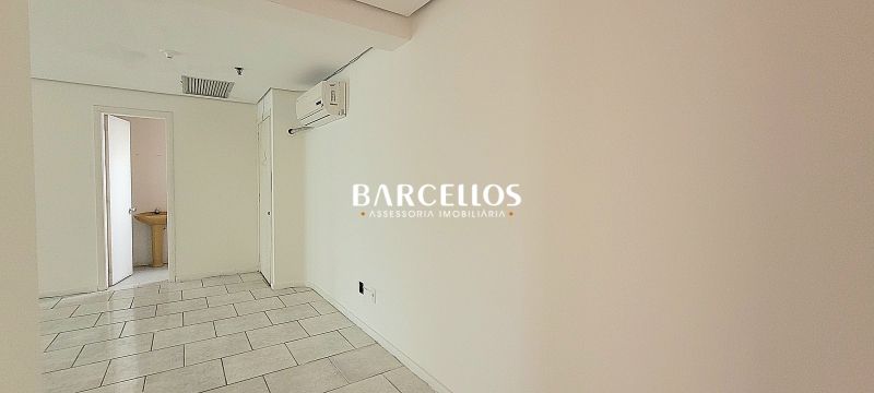 Sala com 2 banheiros e 142m² à venda no bairro Centro, Porto Alegre