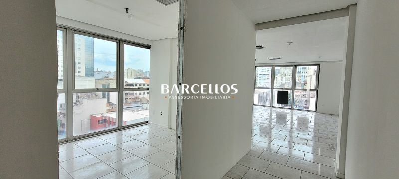 Sala com 2 banheiros e 142m² à venda no bairro Centro, Porto Alegre