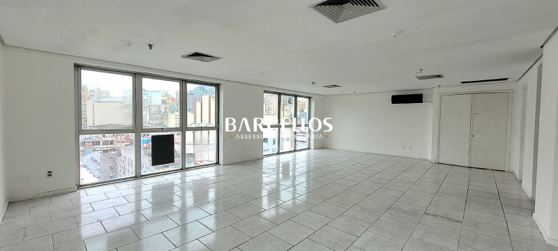 Sala com 2 banheiros e 142m² à venda no bairro Centro, Porto Alegre