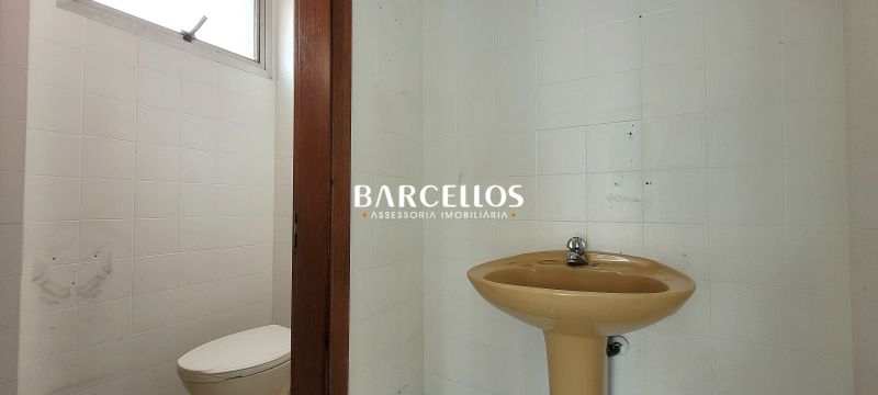 Sala com 2 banheiros e 142m² à venda no bairro Centro, Porto Alegre