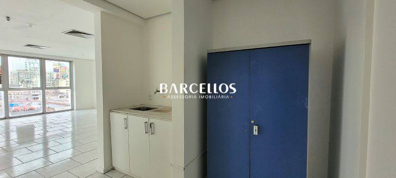 Sala com 2 banheiros e 142m² à venda no bairro Centro, Porto Alegre