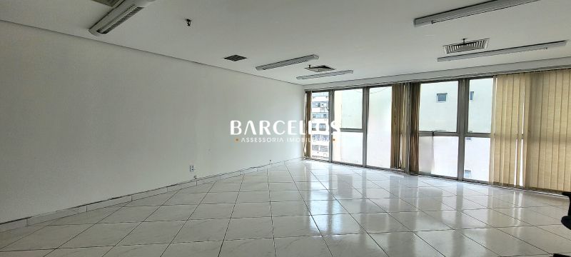 Sala com 1 banheiro e 42m² à venda no bairro Centro, Porto Alegre
