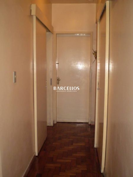 Apto com 3 quartos, 1 banheiro e 82m² à venda no bairro Centro, Porto Alegre