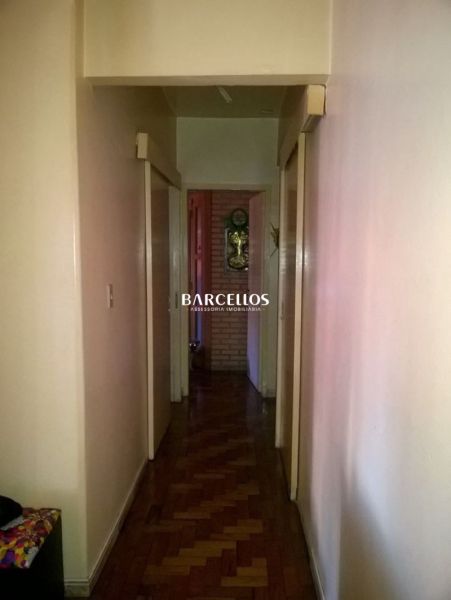 Apto com 3 quartos, 1 banheiro e 82m² à venda no bairro Centro, Porto Alegre