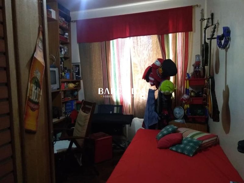 Apto com 3 quartos, 1 banheiro e 82m² à venda no bairro Centro, Porto Alegre