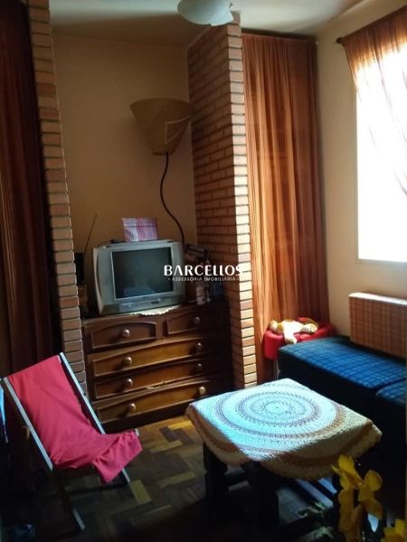 Apto com 3 quartos, 1 banheiro e 82m² à venda no bairro Centro, Porto Alegre