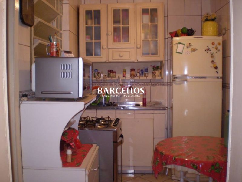Apto com 3 quartos, 1 banheiro e 82m² à venda no bairro Centro, Porto Alegre