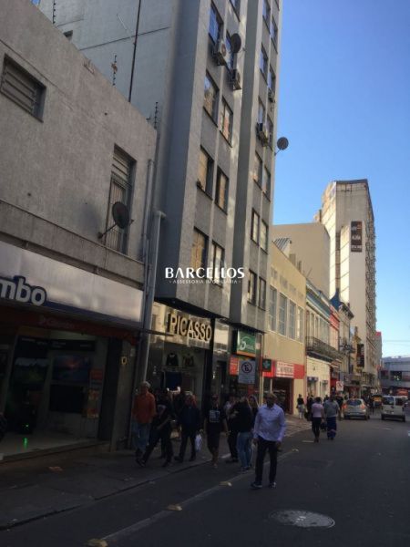 Conjunto com 2 banheiros e 230m² à venda no bairro Centro, Porto Alegre