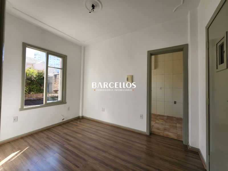 Apto com 1 quarto, 1 banheiro e 41m² à venda no bairro Floresta, Porto Alegre