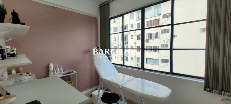 Sala com 1 quarto, 1 banheiro e 16m² à venda no bairro Centro, Porto Alegre