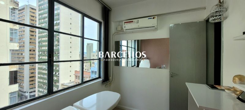 Sala com 1 quarto, 1 banheiro e 16m² à venda no bairro Centro, Porto Alegre