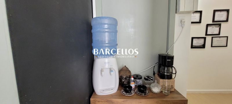 Sala com 1 quarto, 1 banheiro e 16m² à venda no bairro Centro, Porto Alegre
