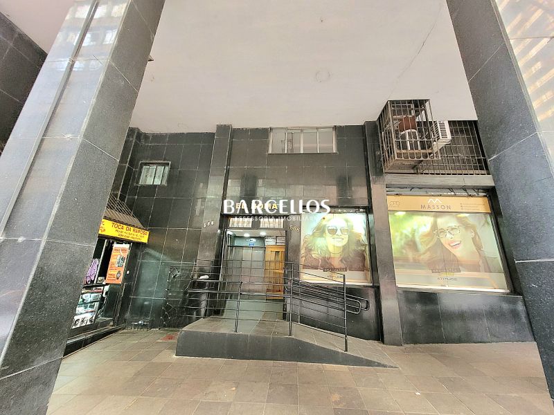 Sala com 1 quarto, 1 banheiro e 16m² à venda no bairro Centro, Porto Alegre
