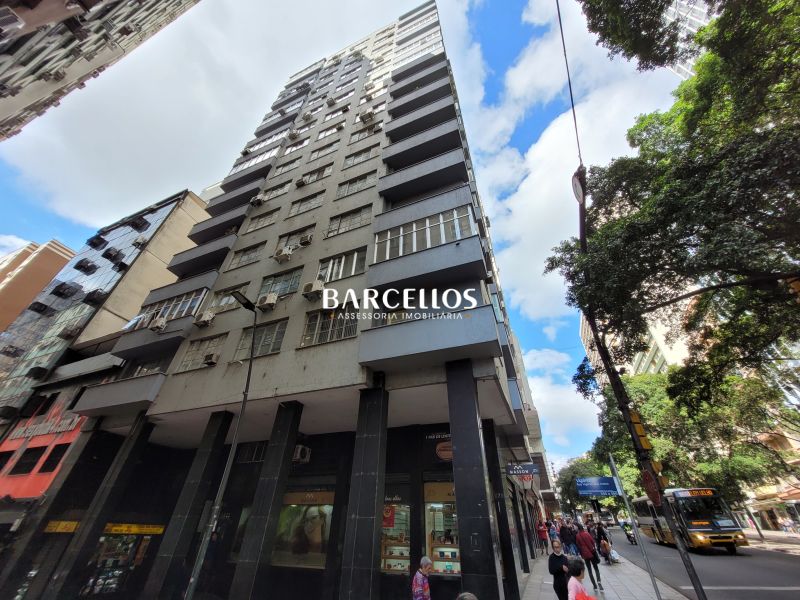 Sala com 1 quarto, 1 banheiro e 16m² à venda no bairro Centro, Porto Alegre