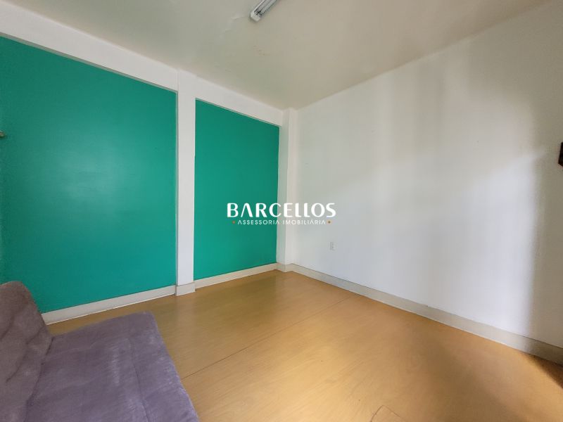 Apto com 3 quartos, 1 banheiro e 96m² à venda no bairro Centro, Porto Alegre