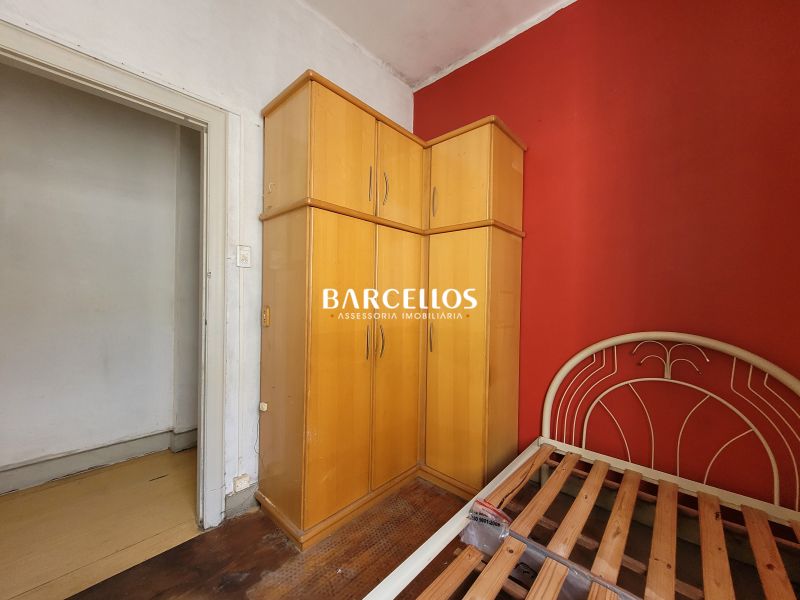 Apto com 3 quartos, 1 banheiro e 96m² à venda no bairro Centro, Porto Alegre