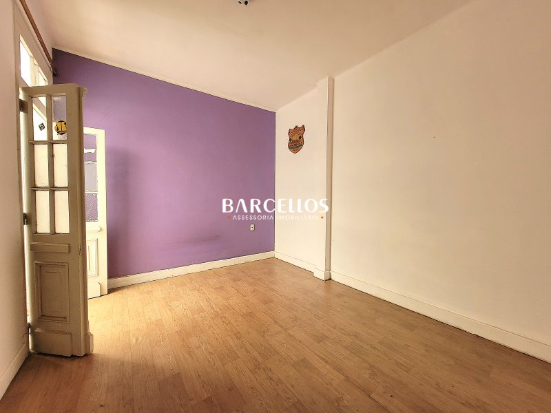 Apto com 3 quartos, 1 banheiro e 96m² à venda no bairro Centro, Porto Alegre