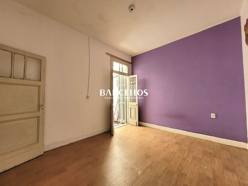 Apto com 3 quartos, 1 banheiro e 96m² à venda no bairro Centro, Porto Alegre