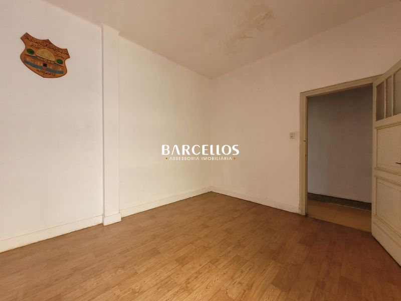 Apto com 3 quartos, 1 banheiro e 96m² à venda no bairro Centro, Porto Alegre