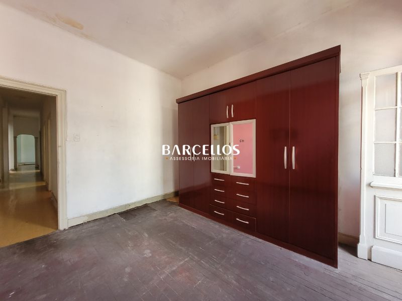 Apto com 3 quartos, 1 banheiro e 96m² à venda no bairro Centro, Porto Alegre