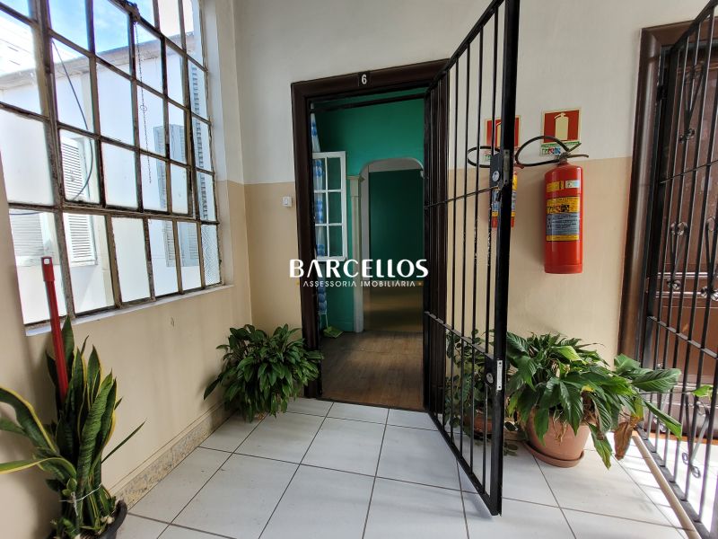 Apto com 3 quartos, 1 banheiro e 96m² à venda no bairro Centro, Porto Alegre
